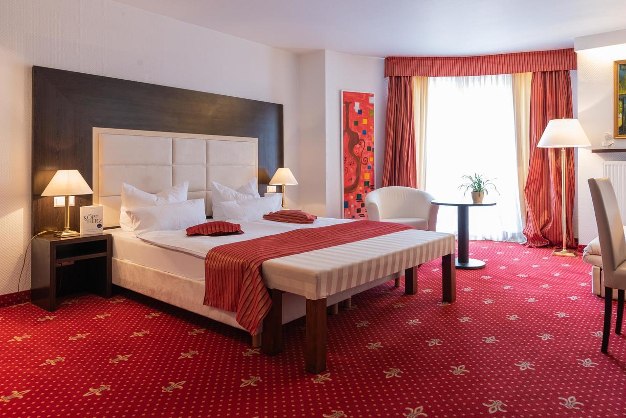 Central Boutique Hotel باد ميرغنثيم المظهر الخارجي الصورة