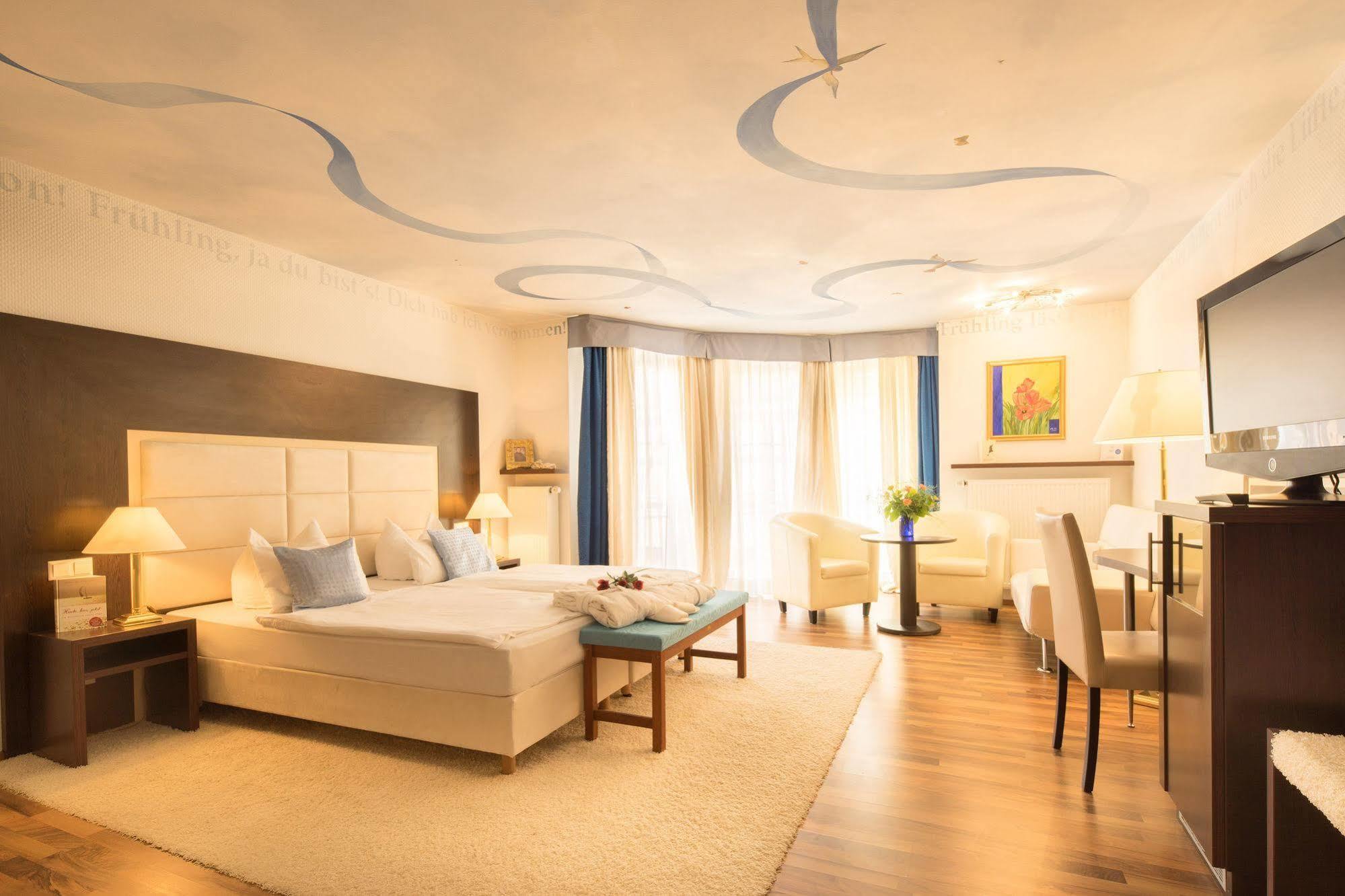 Central Boutique Hotel باد ميرغنثيم المظهر الخارجي الصورة