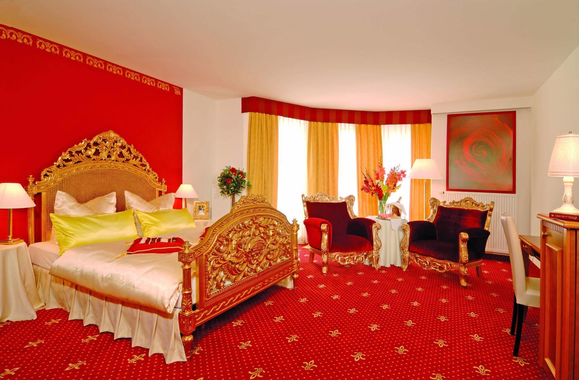 Central Boutique Hotel باد ميرغنثيم المظهر الخارجي الصورة