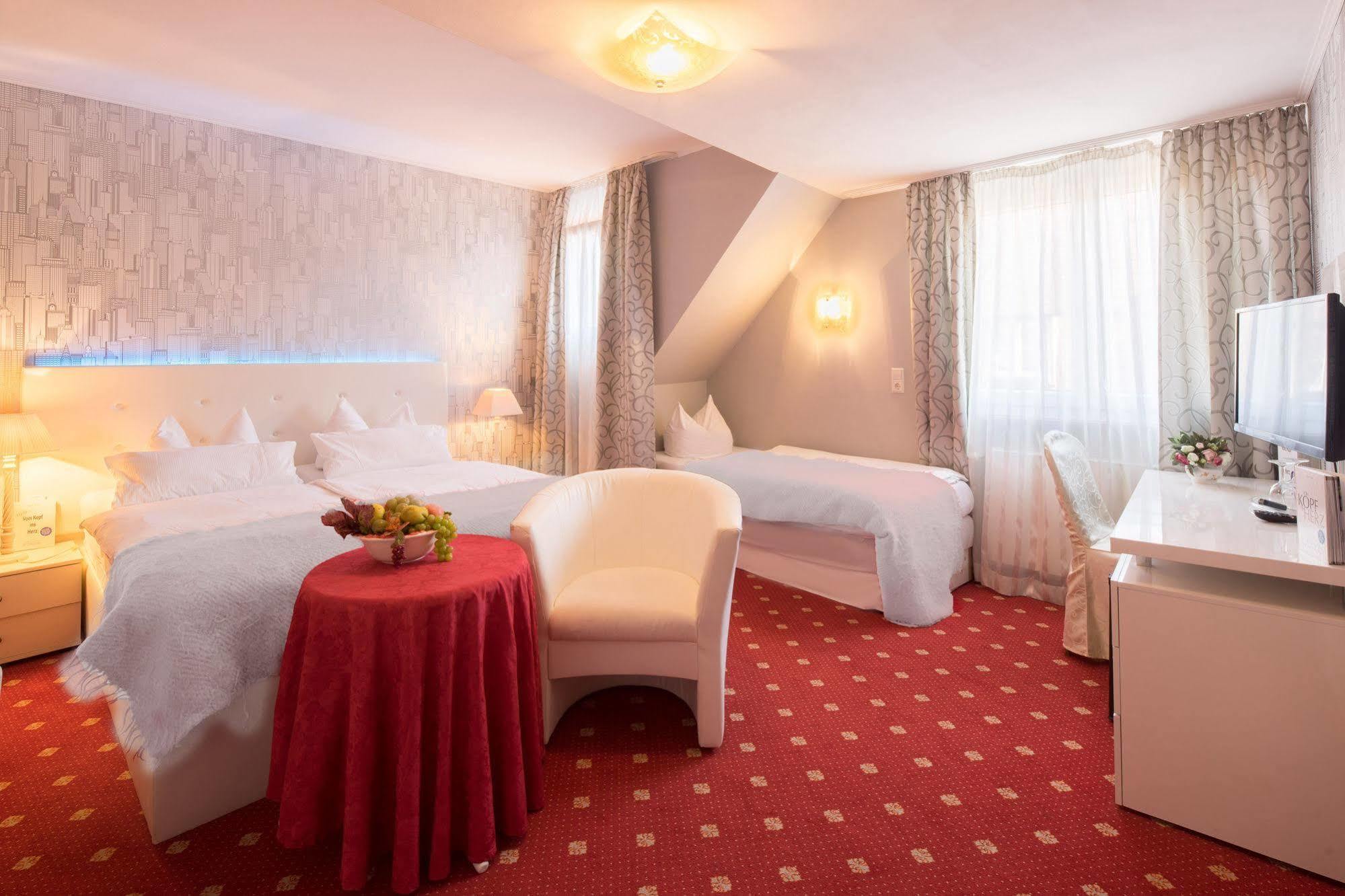 Central Boutique Hotel باد ميرغنثيم المظهر الخارجي الصورة